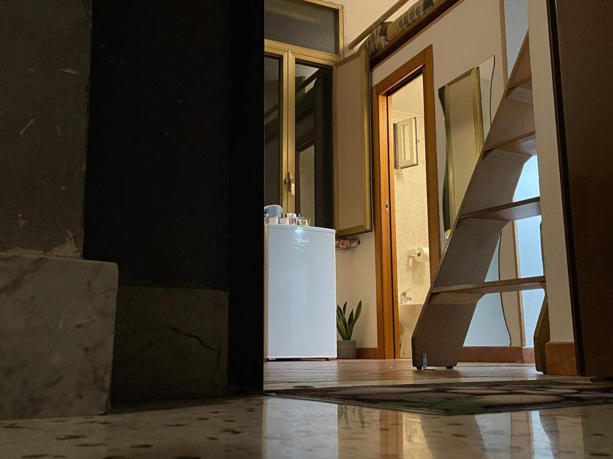 那不勒斯“Piccola Domus”公寓 外观 照片