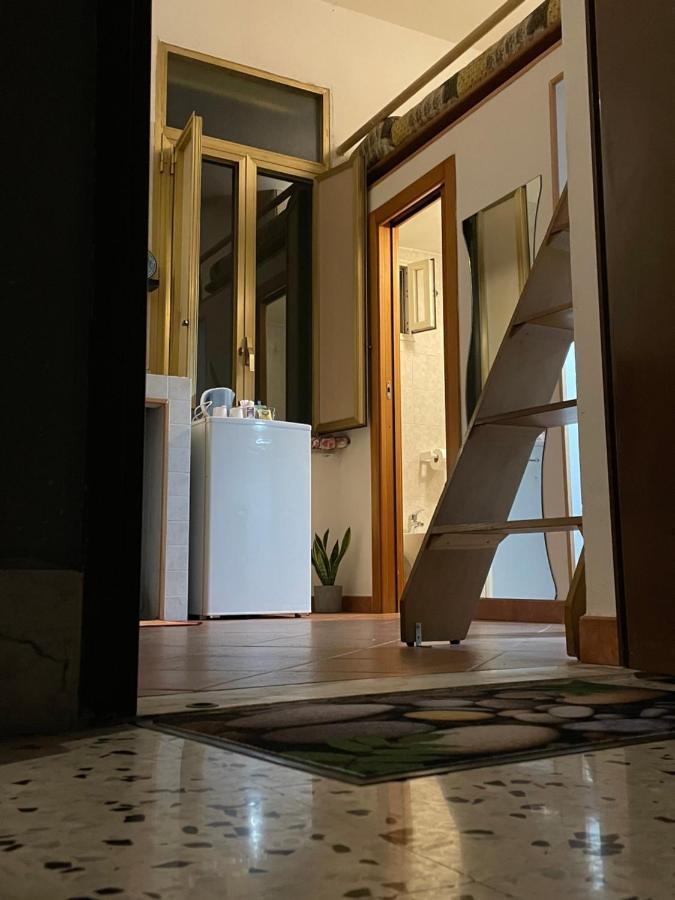 那不勒斯“Piccola Domus”公寓 外观 照片